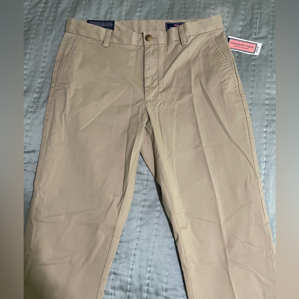 Vineyard Vines Tan Chinos Classic Style. 32x34 - Picture 2 of 7